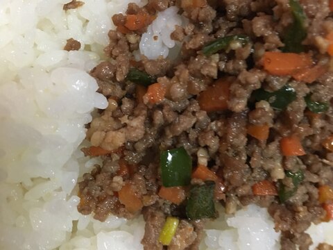 カレーそぼろ丼